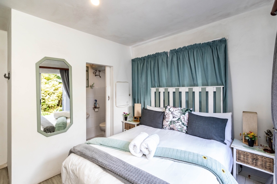 6 Bedroom Property for Sale in Abbotsford Eastern Cape